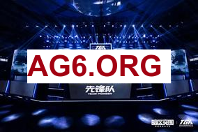 史上最离谱的单杀！鸡哥这敢上去骚？被一Q带走，自己都被气笑！